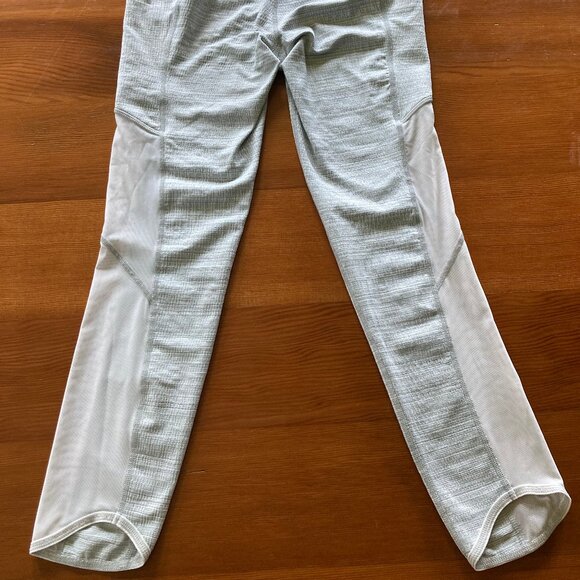 Athleta, Yoga Pants, Mesh Sides with Two Side Pockets, Size XS, Gray and White. - Picture 4 of 5